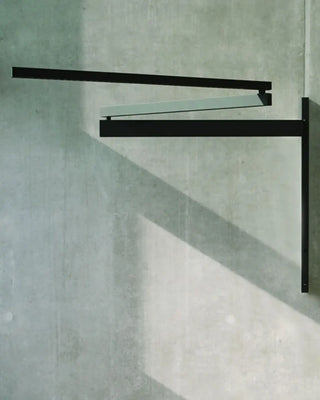 Flos Black Flag Pro LED wall lamp with extendable arm - Buy now on ShopDecor - Discover the best products by FLOS design