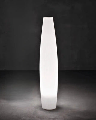 Serralunga Scarlett planter with light 140 cm - Buy now on ShopDecor - Discover the best products by SERRALUNGA design