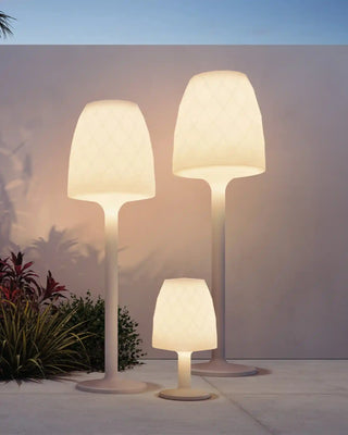 Vondom Vases LED floor lamp in Ice White 2101 polyethylene - Buy now on ShopDecor - Discover the best products by VONDOM design